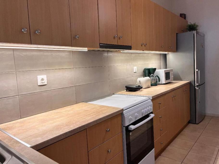 Carlito"S Apartment 1 Next To Metro Station Atenas Exterior foto