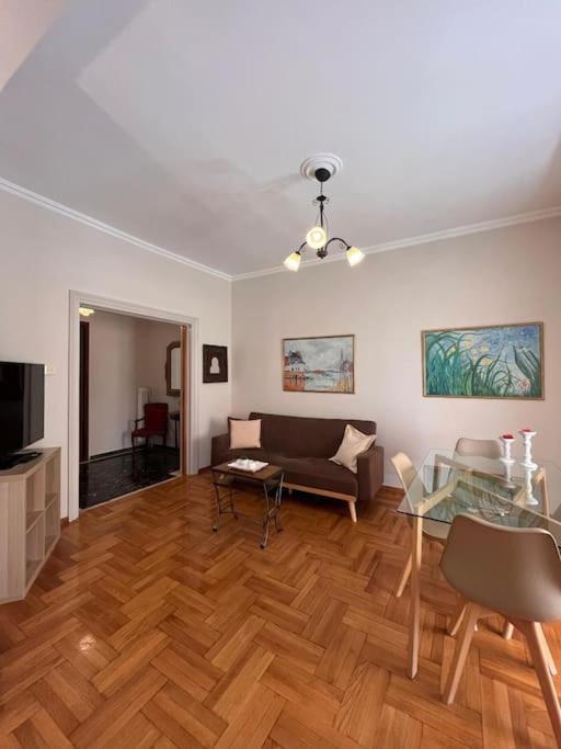 Carlito"S Apartment 1 Next To Metro Station Atenas Exterior foto