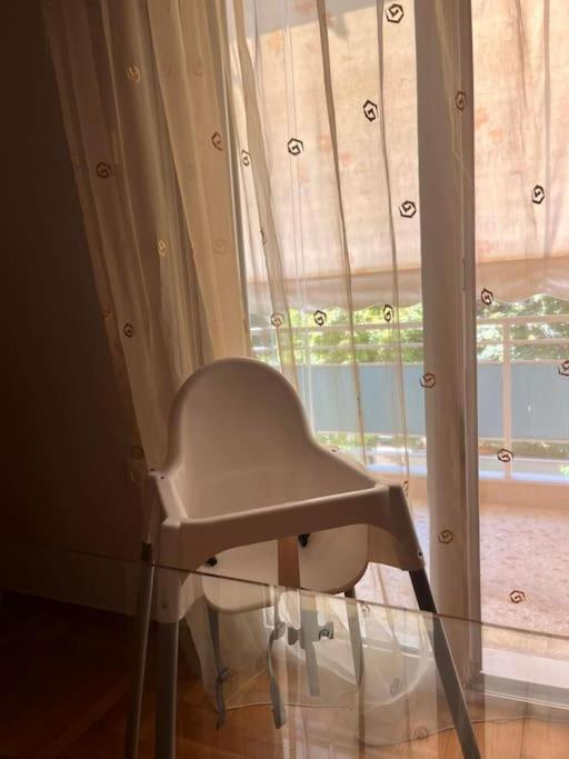 Carlito"S Apartment 1 Next To Metro Station Atenas Exterior foto