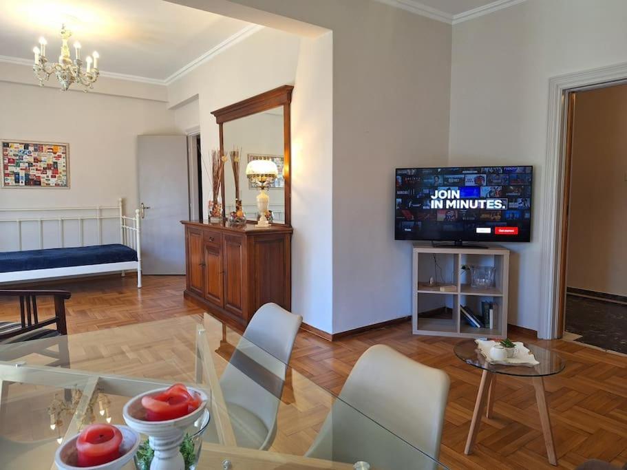 Carlito"S Apartment 1 Next To Metro Station Atenas Exterior foto